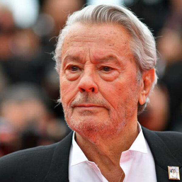 Busca Alain Delon someterse a la eutanasia