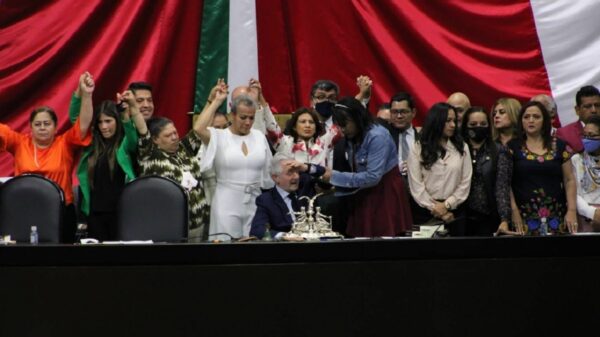 Desata Quadri el caos en San Lázaro; otra vez insulta a diputada trans