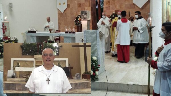 Realizan cambio de párroco en la Iglesia de Las Palapas