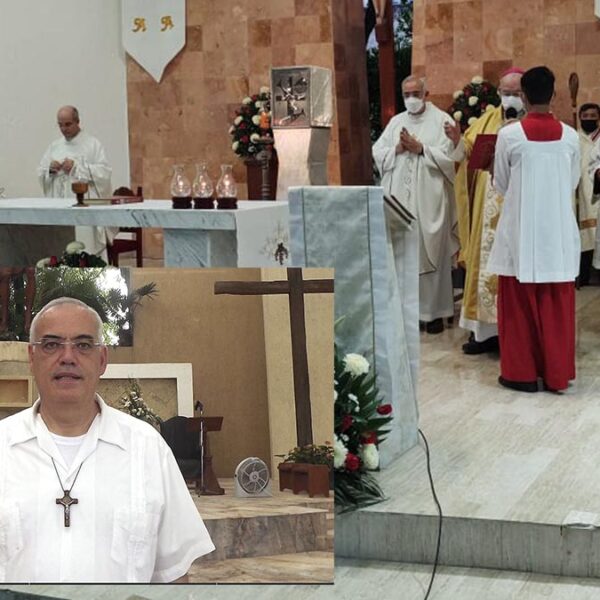 Realizan cambio de párroco en la Iglesia de Las Palapas