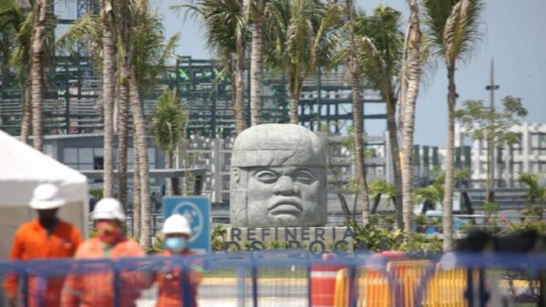 Refinería de Dos Bocas costará en total 9 mil mdd, dice AMLO