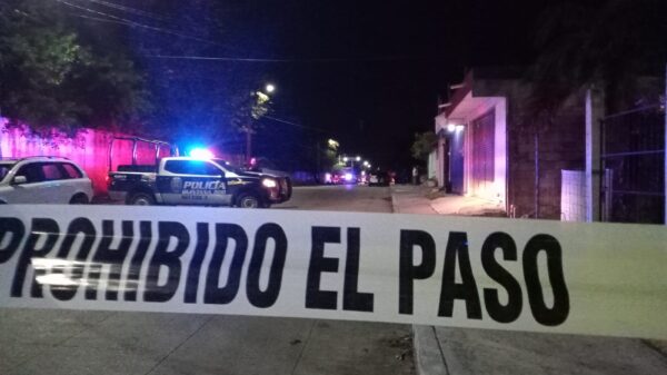 Reportan a una persona calcinada sobre la vía pública en Cancún