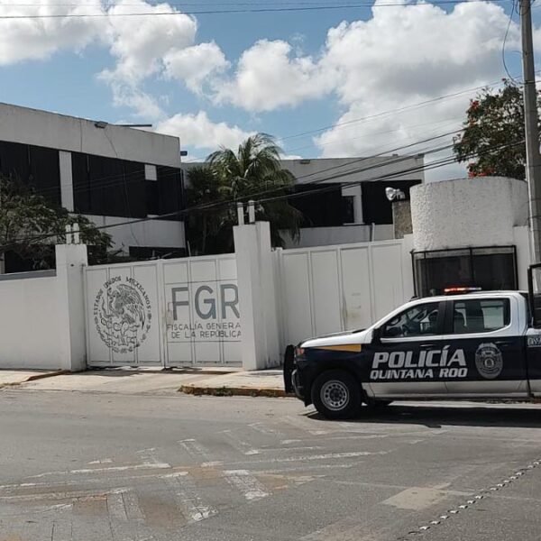 Detienen en Cancún a dos presuntos tratantes de personas