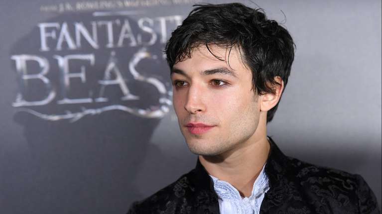 Ezra Miller por segunda vez es arrestado en Hawái