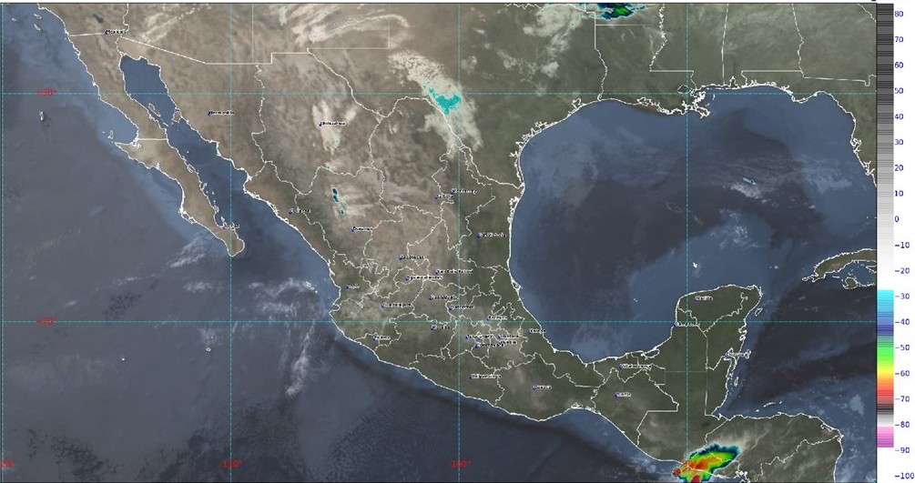 Pronóstico del clima para hoy lunes 4 de abril en Quintana Roo; medio nublado hacia la tarde, con lluvias aisladas.