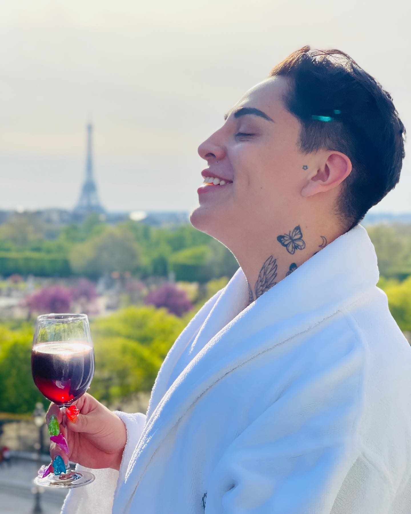 Kunno acude a terapia por críticas en redes sociales