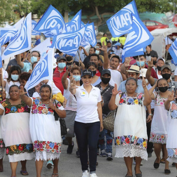 Laura Fernández suma apoyo de mas ciudadanos en Playa Del Carmen