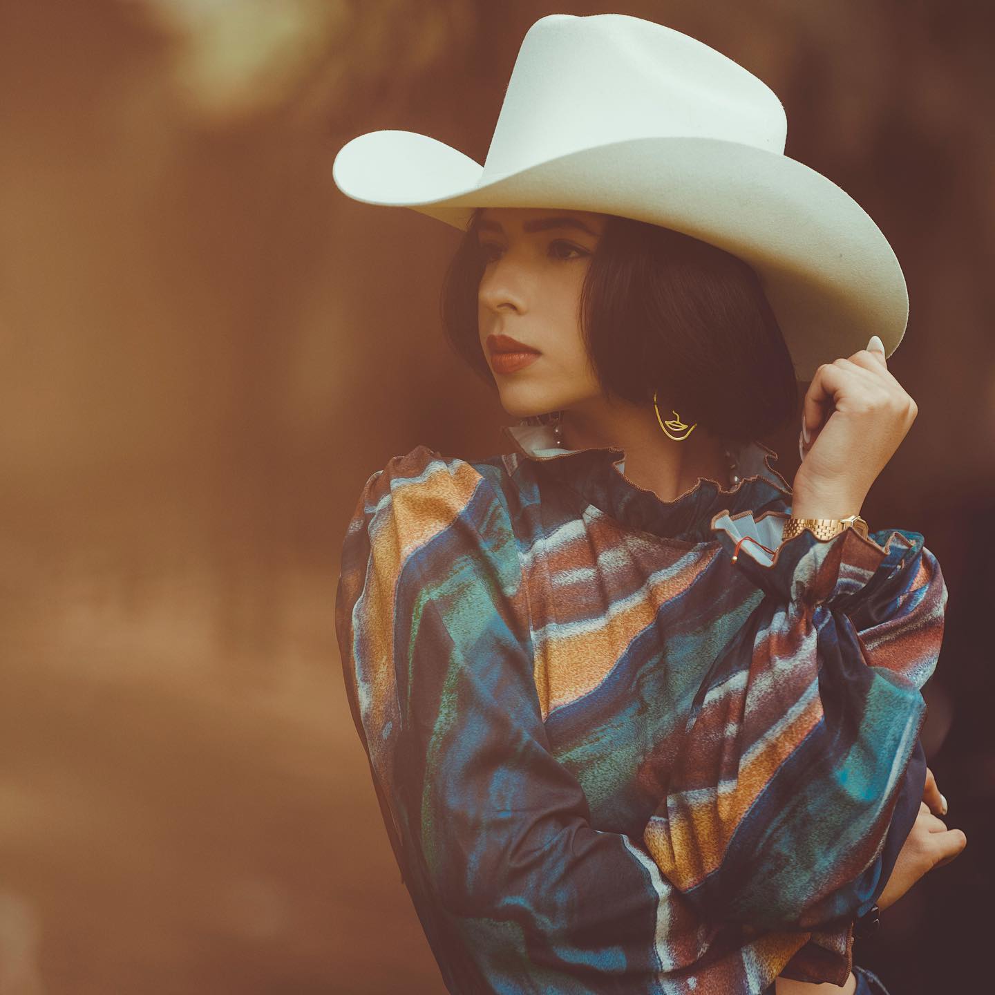 'Me siento violentada': Ángela Aguilar reacciona a fotos filtradas con su novio