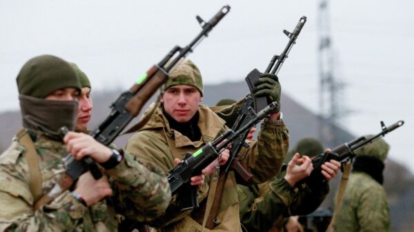 Caen 30 mercenarios polacos, confirman captura de un inglés