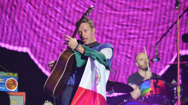 Mexicanos crean memes de Coldplay por su larga estancia en el país