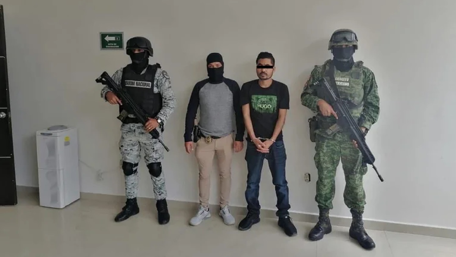 Presentación de Antonio Leonel, alias "El 300", lugarteniente del cártel de Sinaloa.