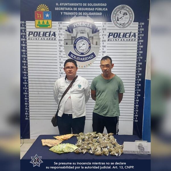 Cae par de sujetos en Playa Del Carmen "cargados" de mariguana