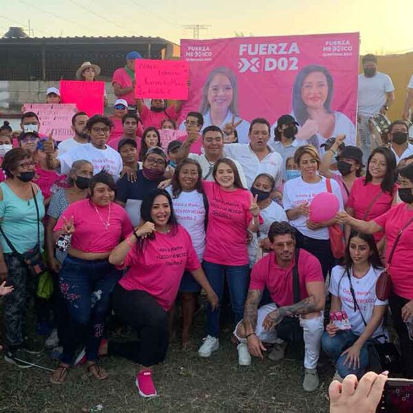 Odalis Gómez pinta de rosa el Distrito 02 en su inicio de campaña