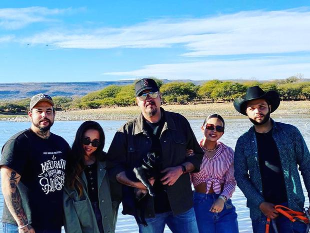 Pepe Aguilar será abuelo ¿Por Ángela Aguilar?