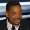 Por cachetada a Chris Rock, Will Smith anuncia su renuncia a la Academia