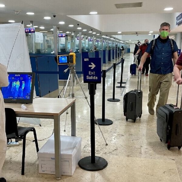 Agilizan ingreso y salida de turistas a México