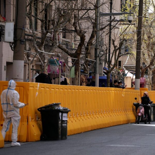 Shanghai, 21 mil nuevos casos de Covid; China refuerza restricciones