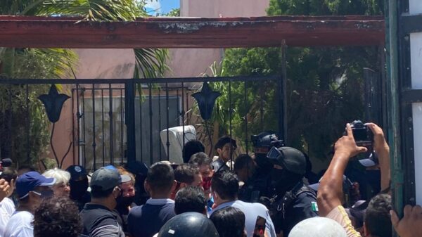 Frustran desalojo de una mujer mayor en Haciendas del Caribe.