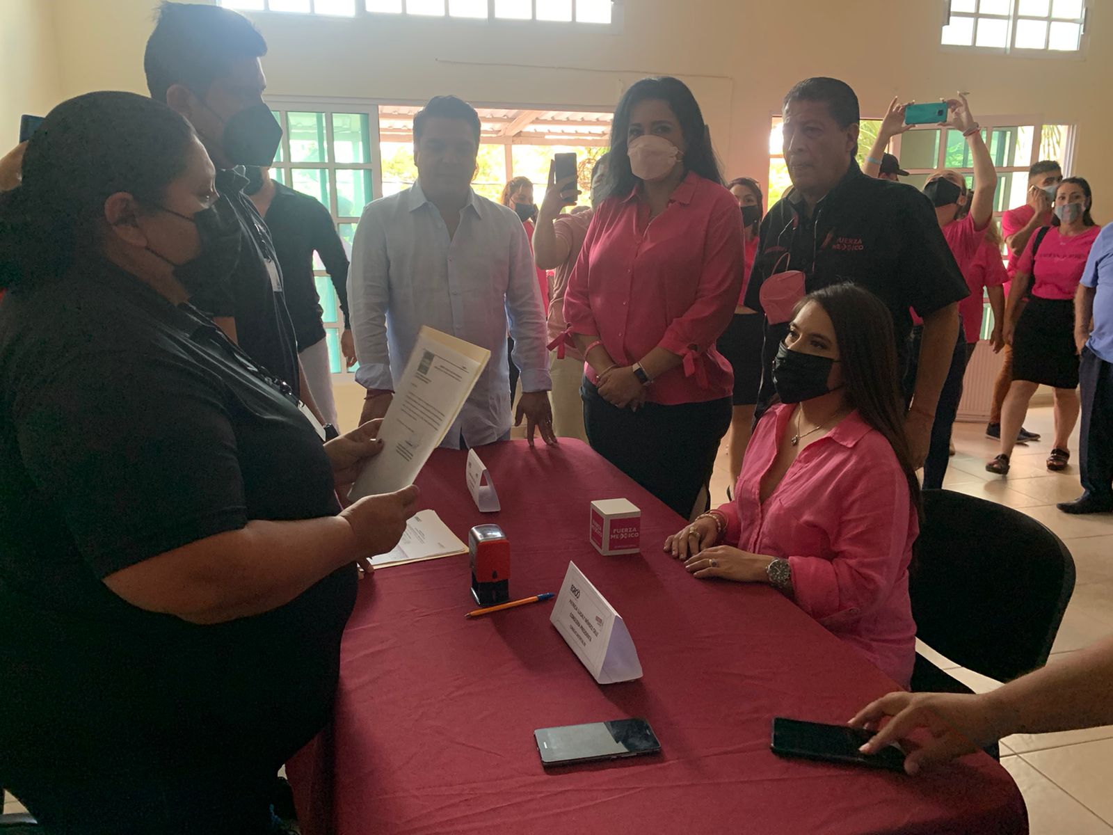 Tiene el gremio periodístico candidata a diputada en el Distrito 2; Odalis Gómez fue registrada por el partido Fuerza por México.