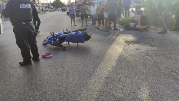 Aparatoso choque deja una mujer herida en la Ruta 5 con la Chac Mool.