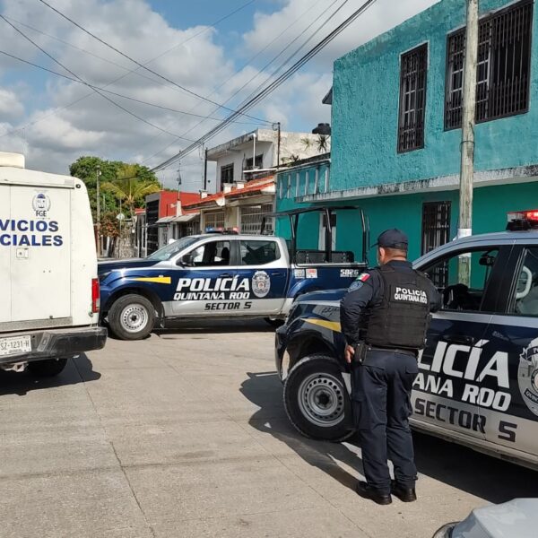Hallan dos descuartizados en una maleta en la Región 99 de Cancún.