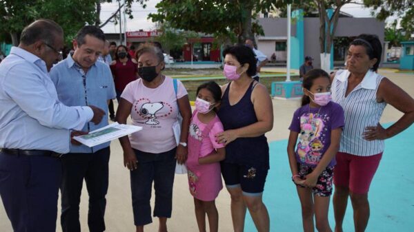 Comités de Contraloría Social invitan al Gobernador a recorrer parques de Chetumal