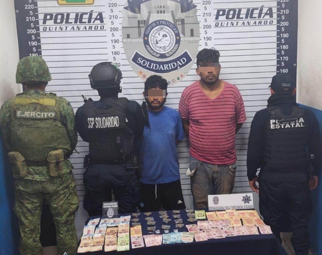 Detienen a sujetos con droga en la colonia Ejidal de Playa del Carmen; trataron de emprender la cuida tras ser señalados por un ciudadano.