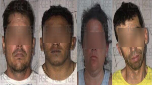 Detienen a implicados en una ejecución en un estacionamiento.