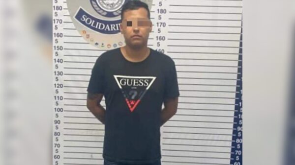 Detienen en Playa del Carmen a falso policía.