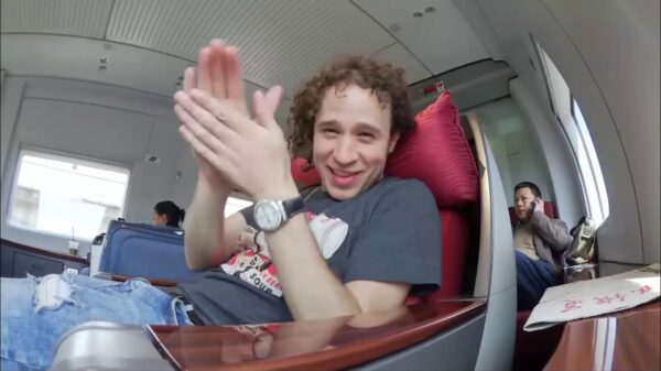 Luisito Comunica confiesa ser "pesado" e "hipócrita"; hace esto con la gente