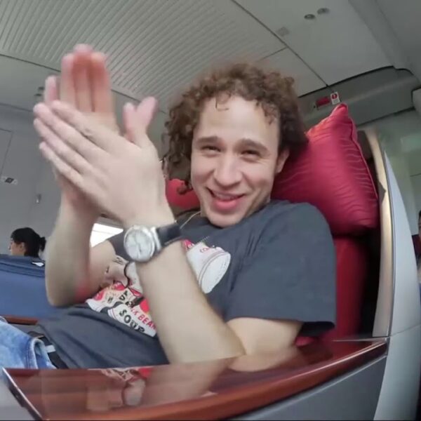 Luisito Comunica confiesa ser "pesado" e "hipócrita"; hace esto con la gente