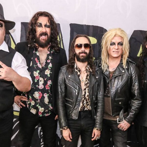 Sufre Moderatto el robo de su equipo en la autopista México-Puebla.