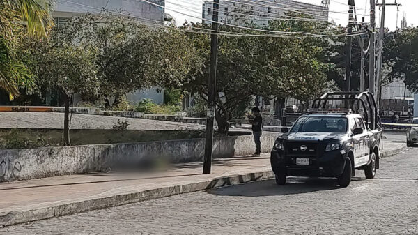 Encuentran cadáver en una calle del primer cuadro de Cancún