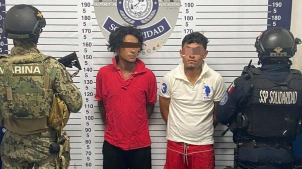 Caen dos narcomenudistas en la Colosio de Playa del Carmen.