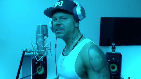 Residente ataca de nuevo a J Balvin ¡Hakean su canal de YouTube!