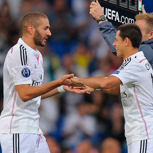 Benzema se "rinde" ante Chicharito Hernández