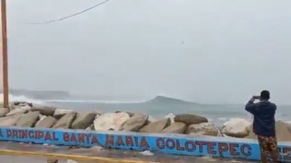 Golpea ‘Agatha’ en categoría 2 a zona turística y pescadores oaxaqueños