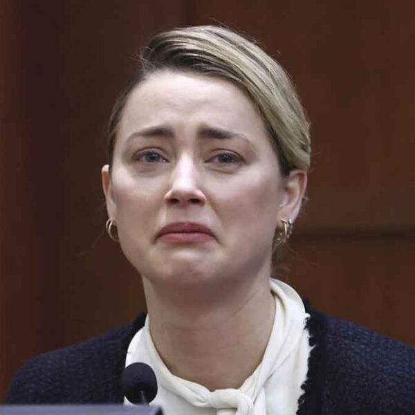 Amber Heard revela que ella y su bebé reciben amenazas de muerte