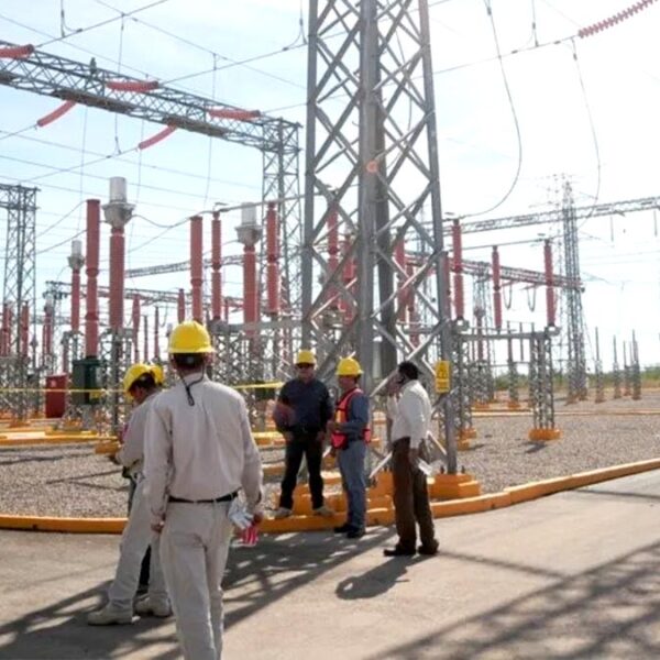 Reportan apagón en varias zonas de Cancún