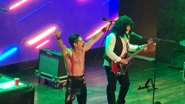 Cancún vive noche mágica con Queen y Dwigth Blake