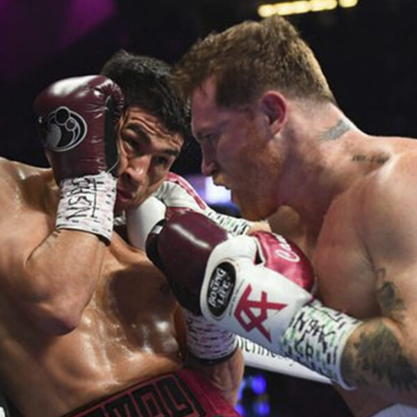 Derrota histórica de "Canelo" no pudo con el ruso