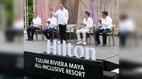 Con la inauguración de dos nuevos hoteles continúa la generación de empleo en Quintana Roo: Carlos Joaquín