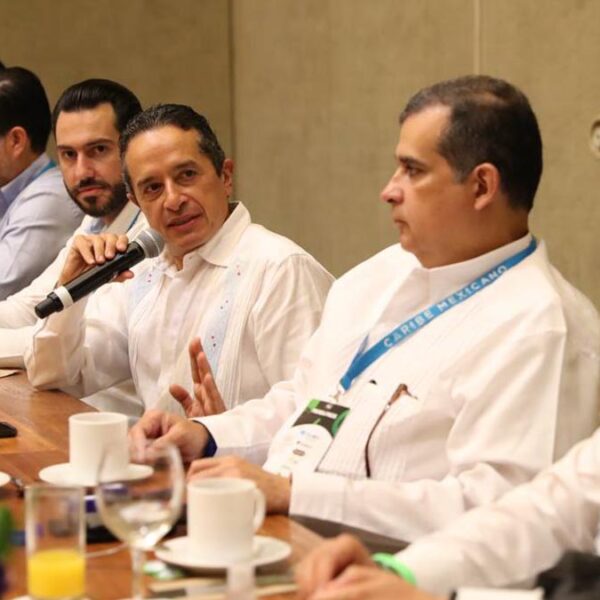 La reactivación económica de Quintana Roo es resultado del trabajo entre sociedad y gobierno: Carlos Joaquín