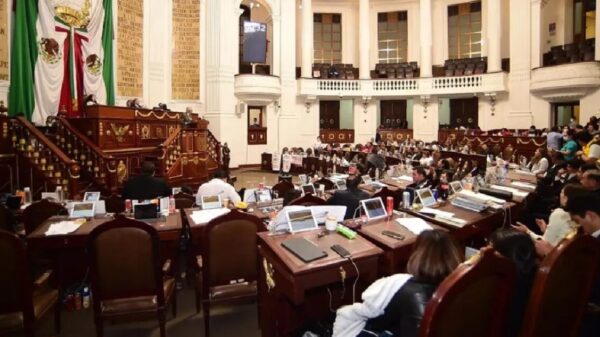 Aprueban en CDMX “adelgazar” al Instituto Electoral; ahorro de 52 mdp