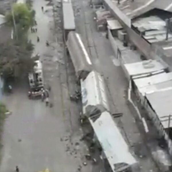 Tren se descarrila en el Estado de Mexico