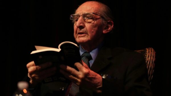 Muere el poeta y académico Eduardo Lizalde, “El Tigre”