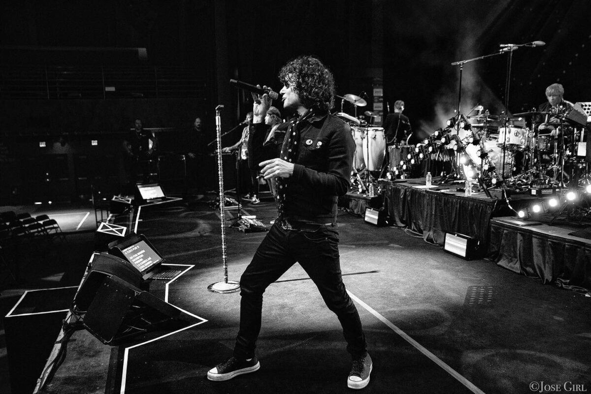 Enrique Bunbury anuncia su retiro dejando conciertos pendientes