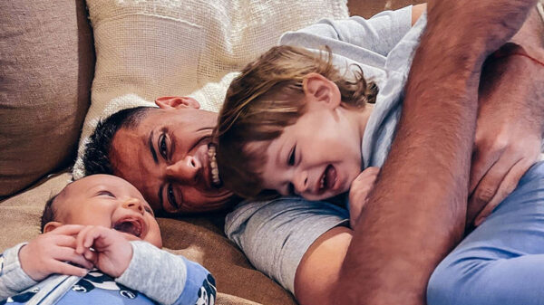 Entre lágrimas, Chicharito habla sobre sus hijos