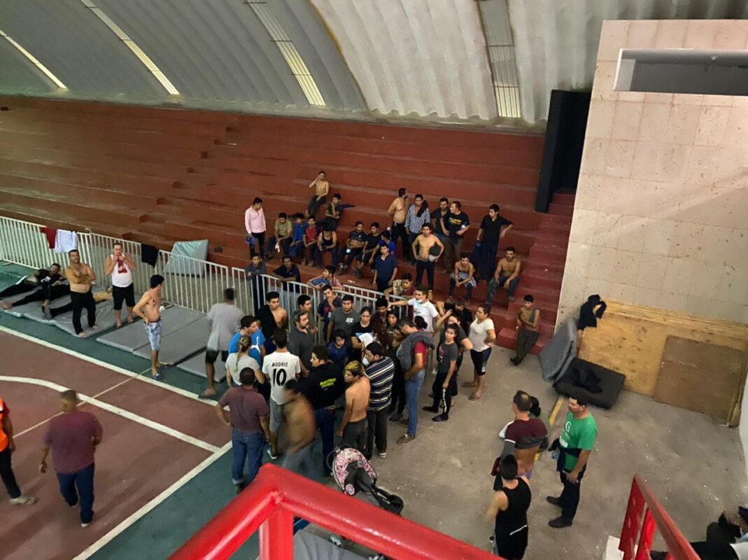 Motín de migrantes en instalaciones del INM en Piedras Negras; debido a la situación fue cerrado el Puente Internacional No. 2.