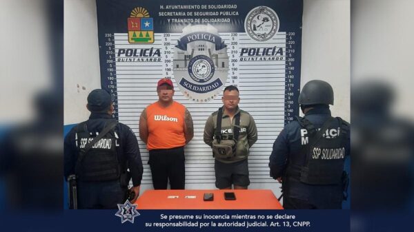 Falsos policías son arrestados en Playa Del Carmen